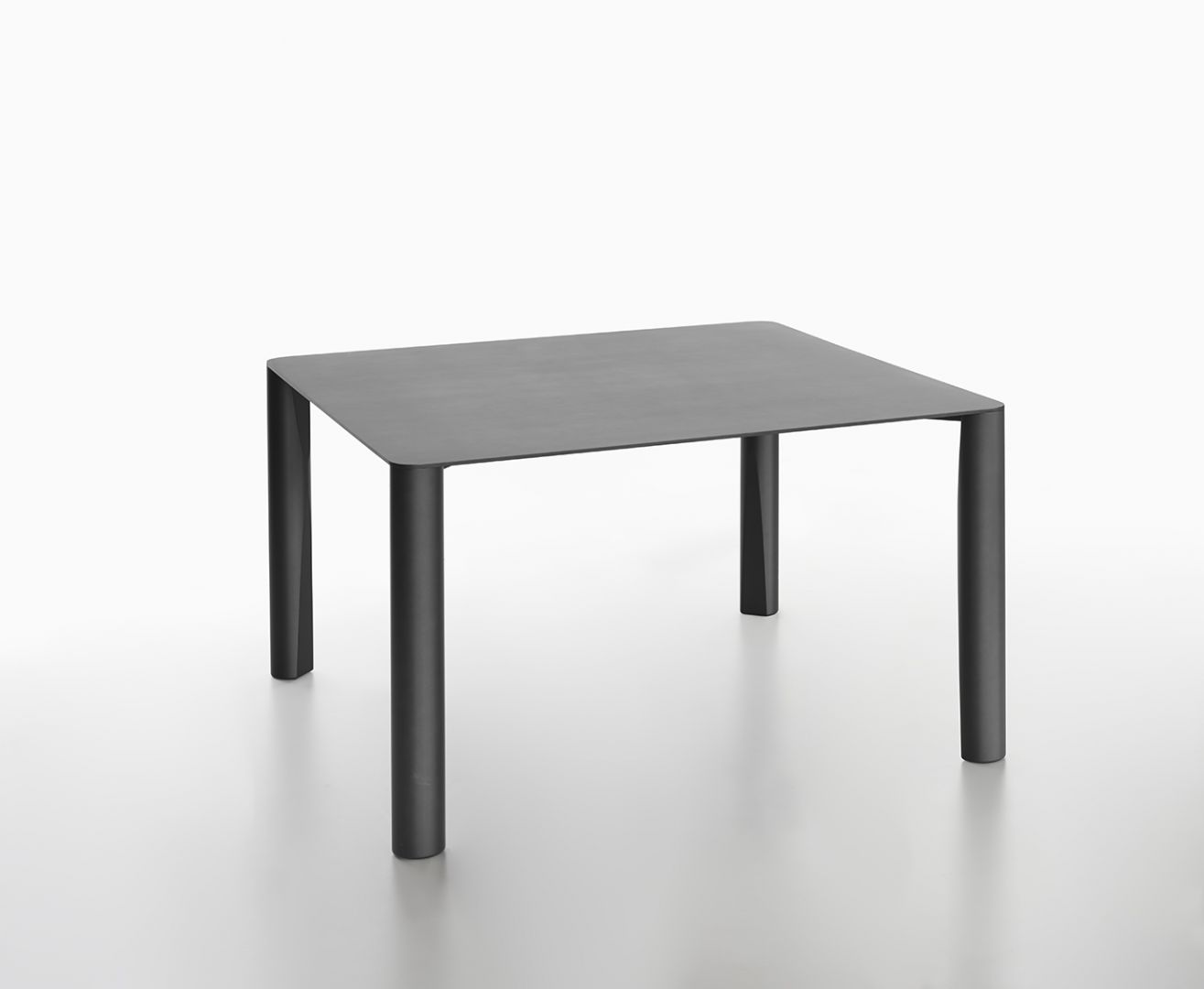 017_Fucina_Verso_table_maddalena_casadei.jpg